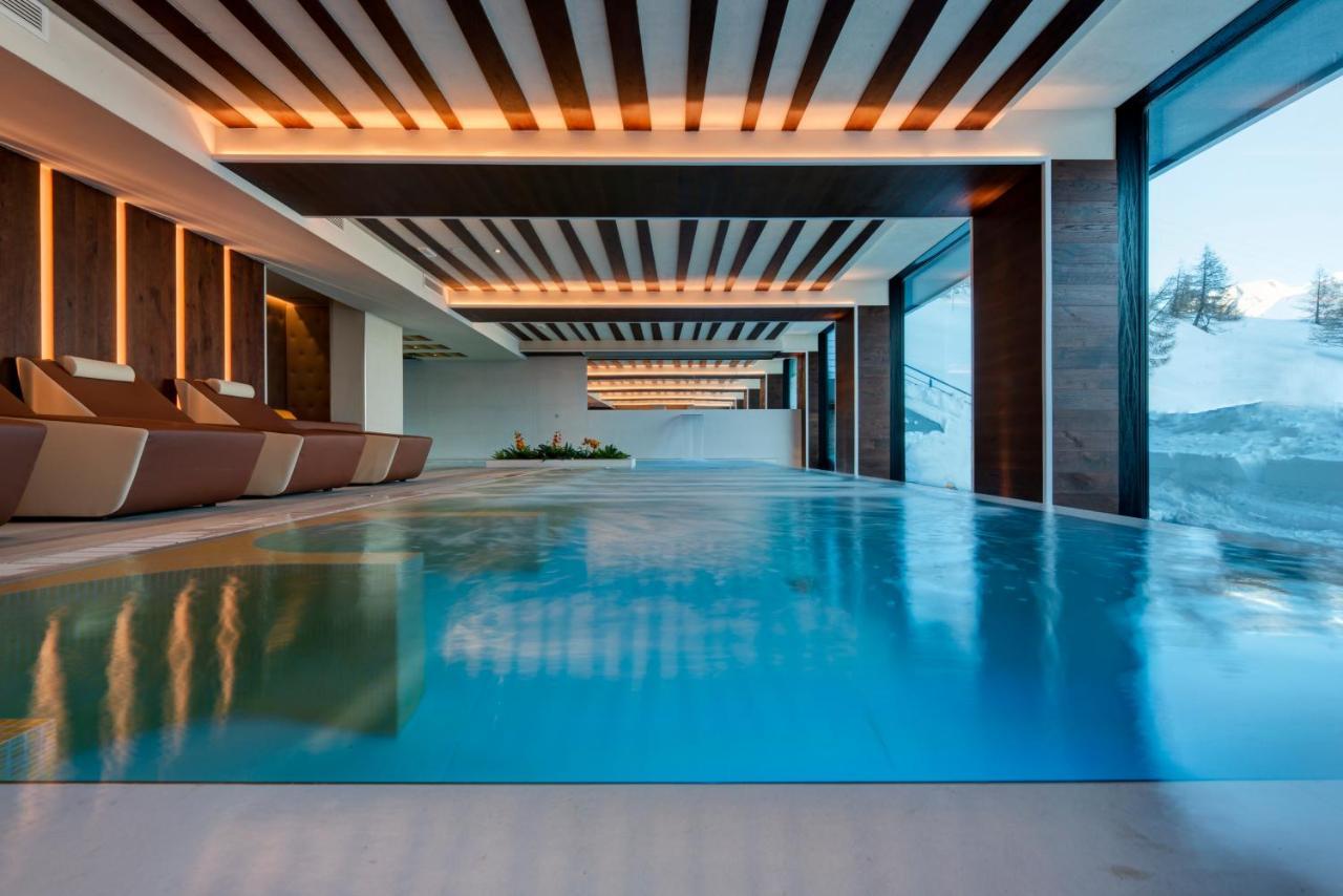 Re Delle Alpi Resort & Spa, 4 Stelle Superior ลาตุยเล ภายนอก รูปภาพ